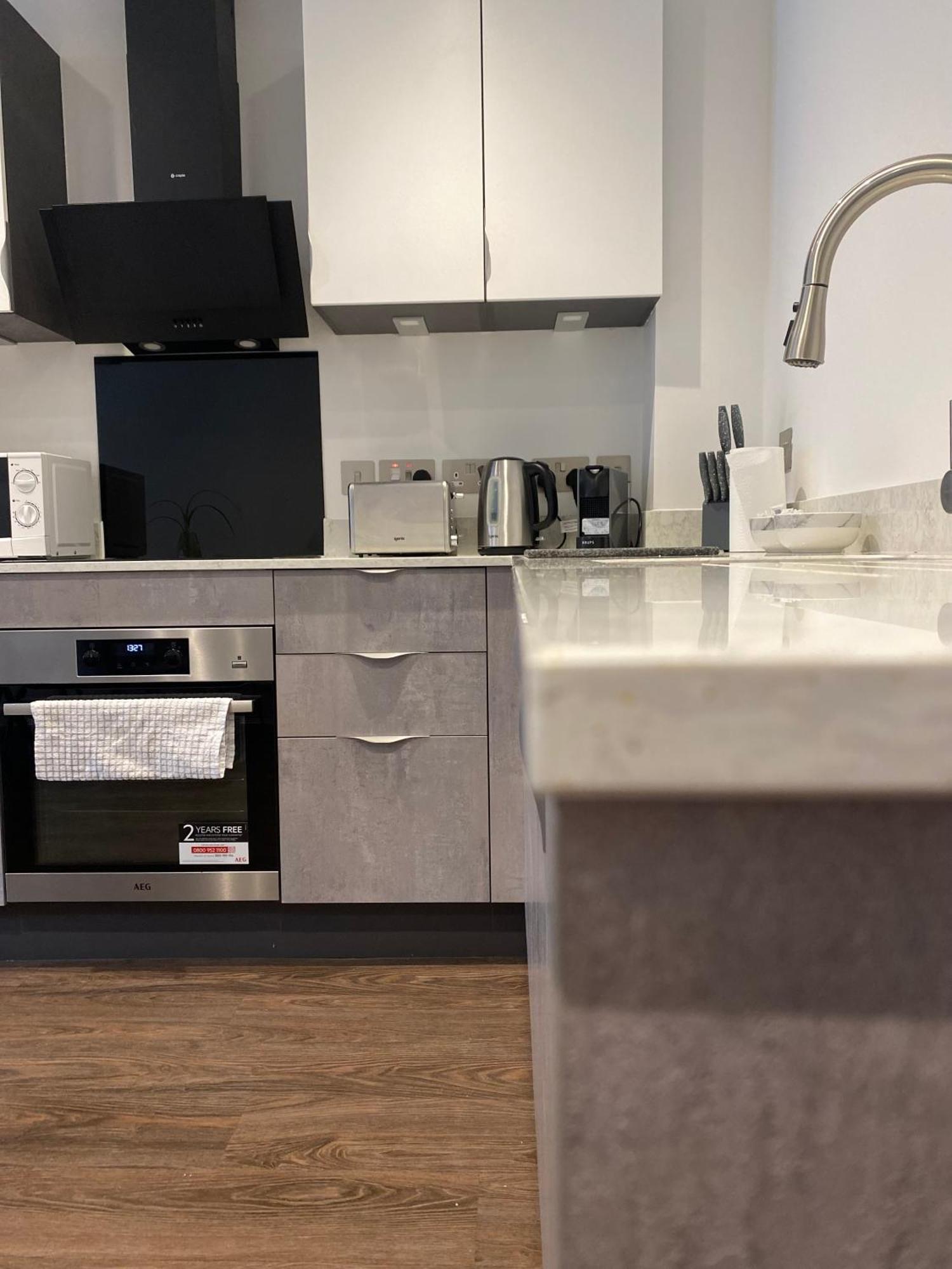 Luxury York Apartment, Free Parking & Free Gym Exterior photo