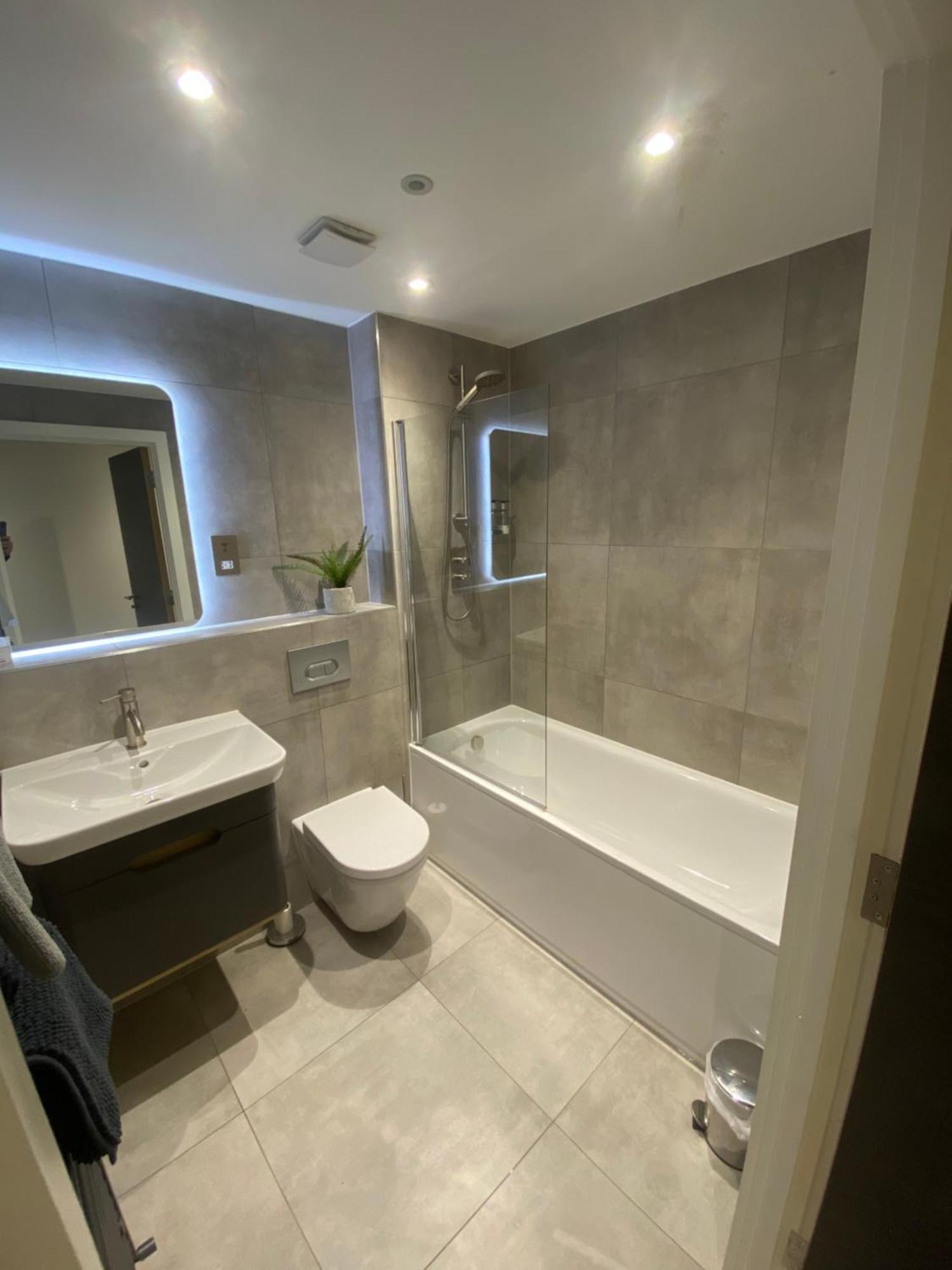 Luxury York Apartment, Free Parking & Free Gym Exterior photo